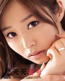 夏目彩春